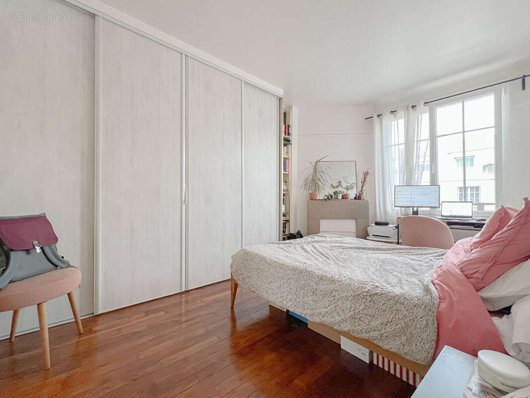 Appartement à MONTROUGE