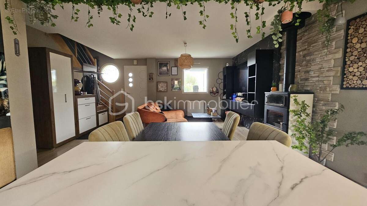 Maison à SAINT-SAUVEUR