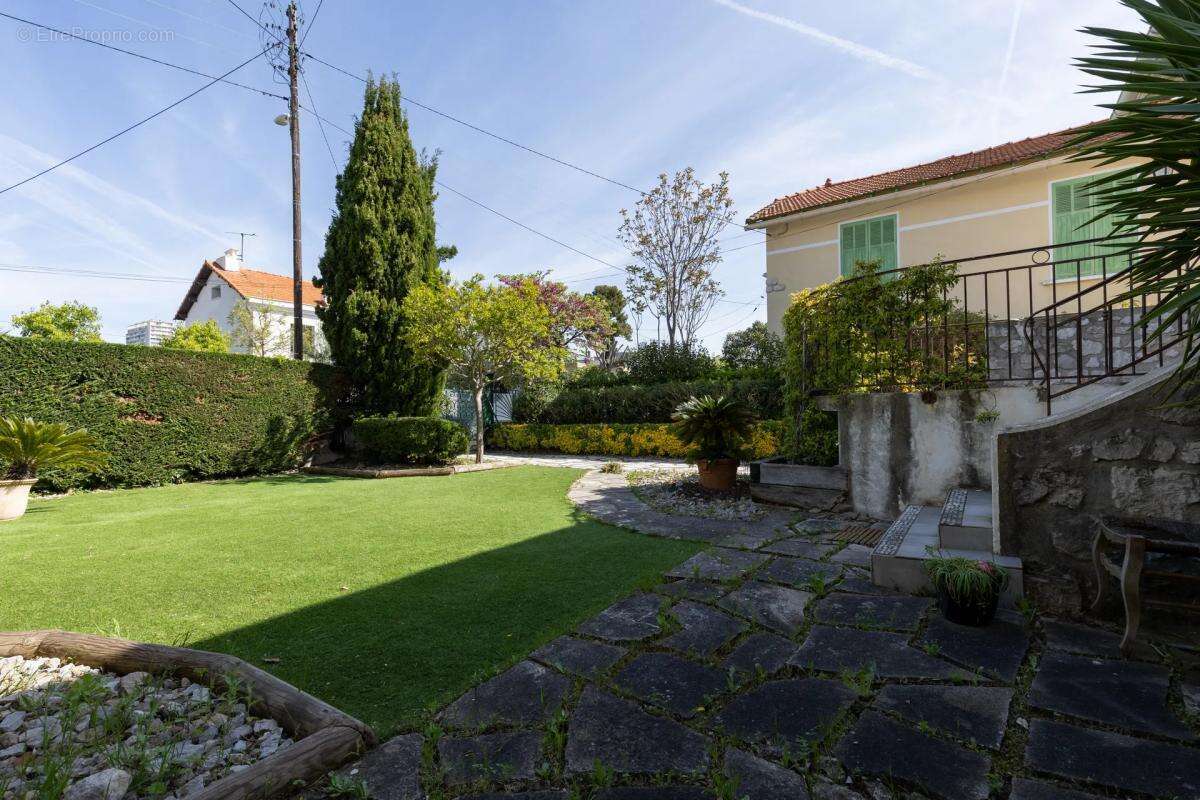 Maison à MARSEILLE-9E