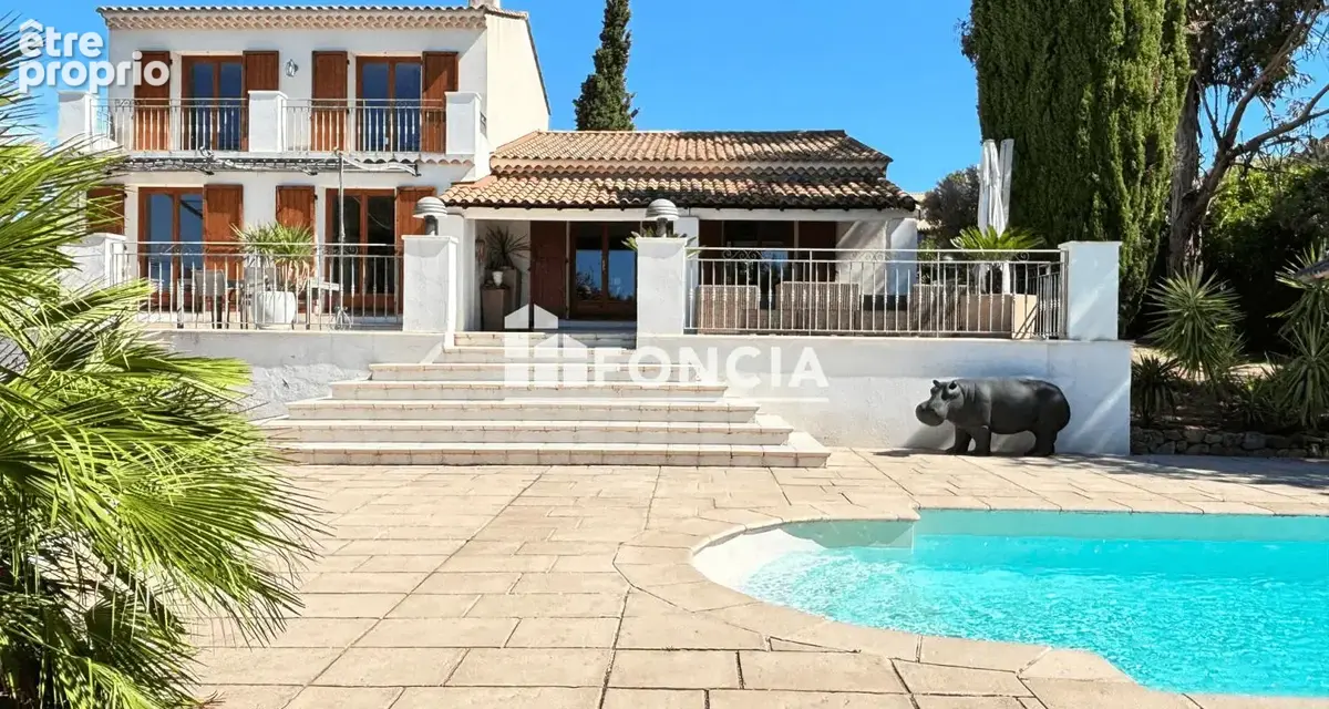 Villa de prestige avec piscine chauffée et grande terrasse - photo 2