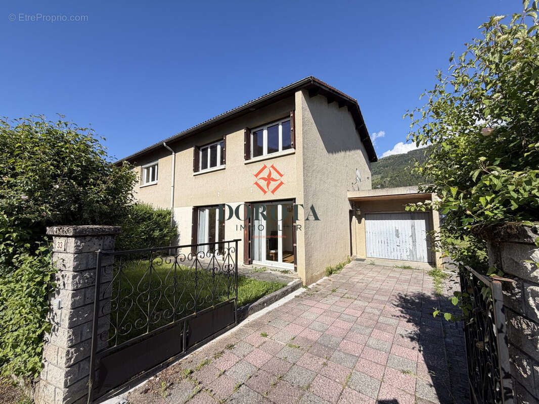 Maison à SAINT-PIERRE-D'ALLEVARD