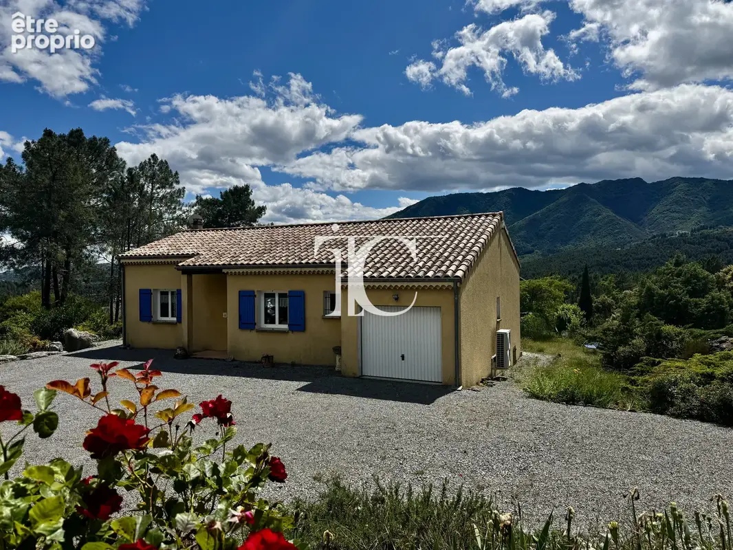 Villa 97m² sur 4203m² de terrain avec un chalet et dependances - photo 1