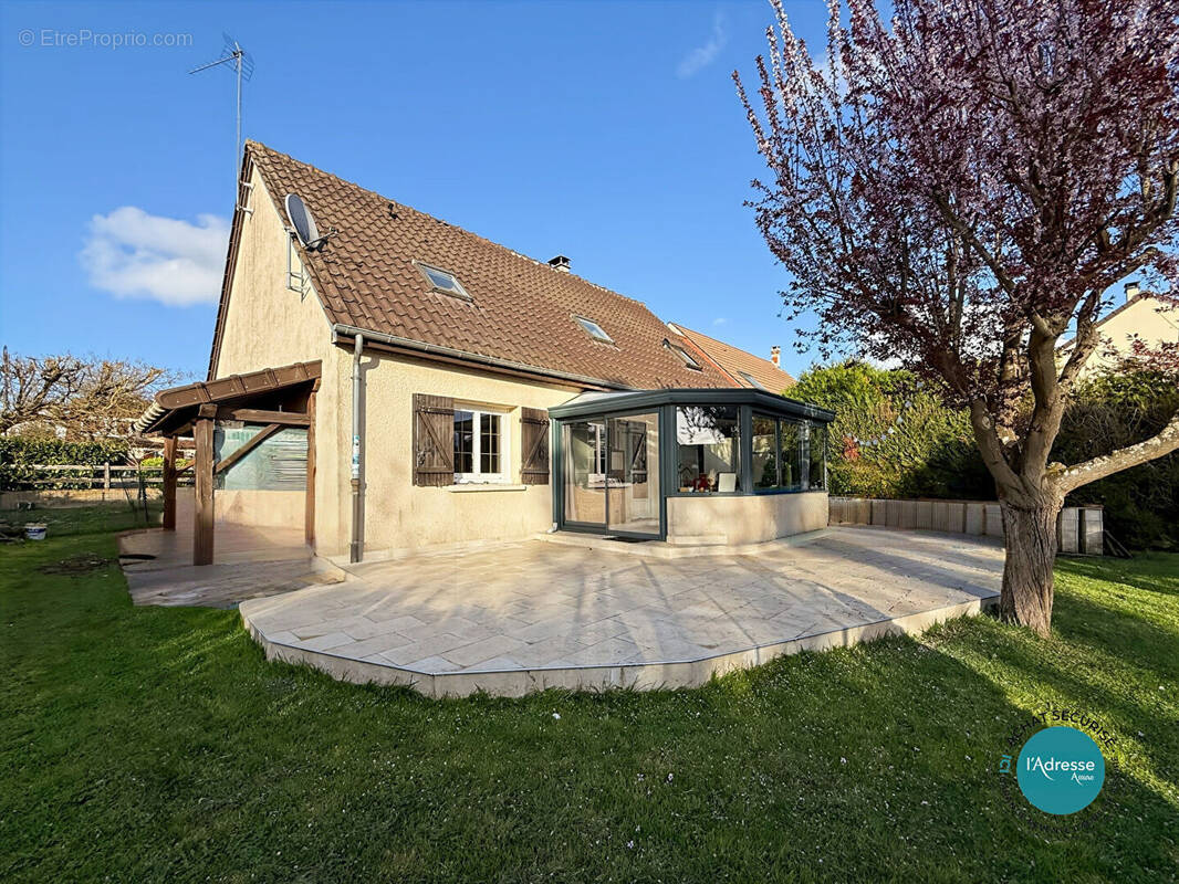 Maison à BALLANCOURT-SUR-ESSONNE