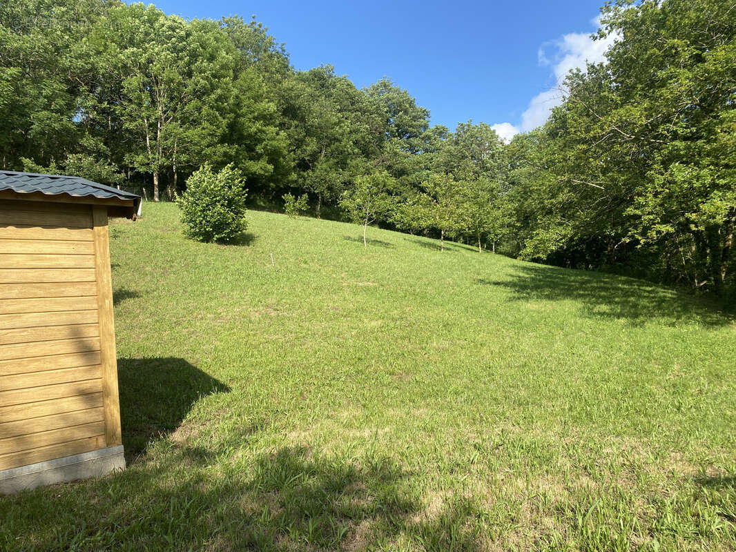 Terrain à POMAYROLS