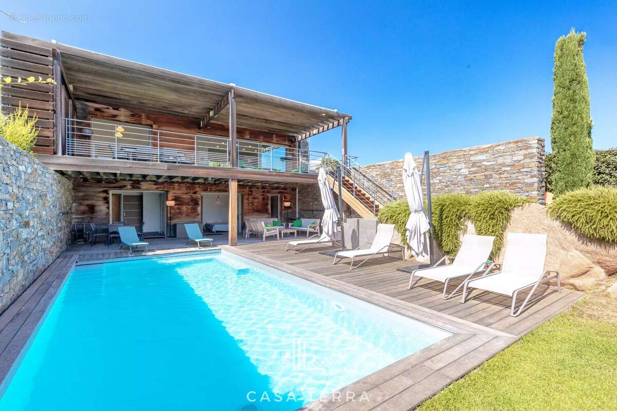 Maison à PORTO-VECCHIO