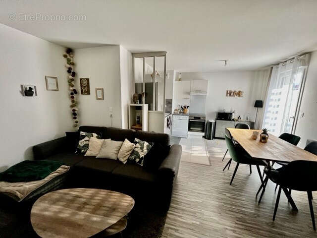 Appartement à SAINT-SEBASTIEN-SUR-LOIRE