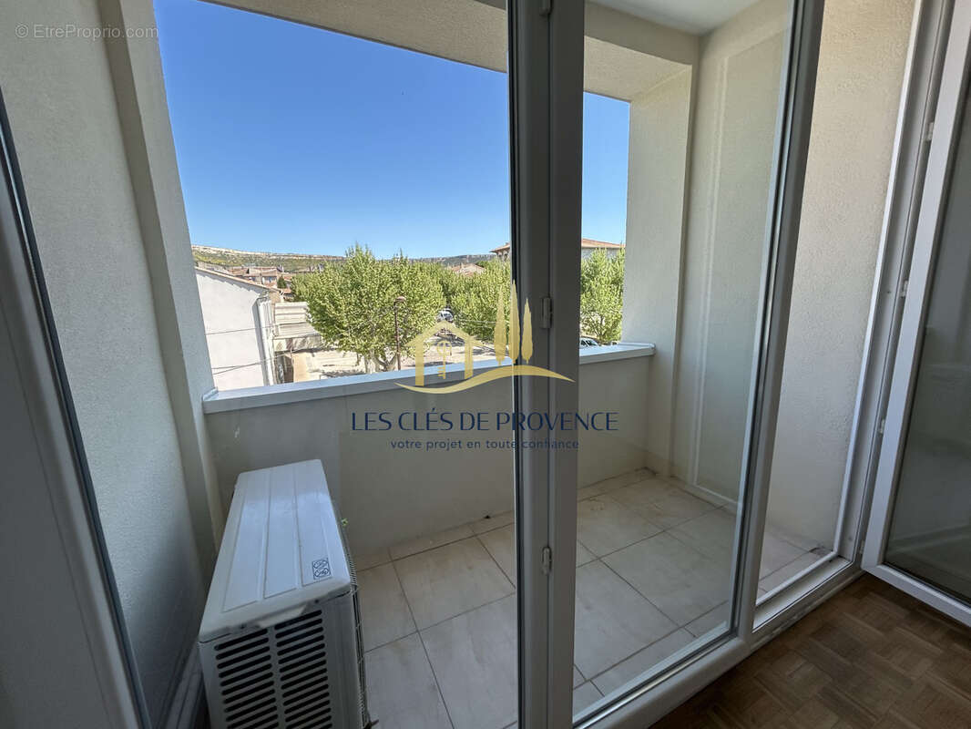 Appartement à ROGNAC