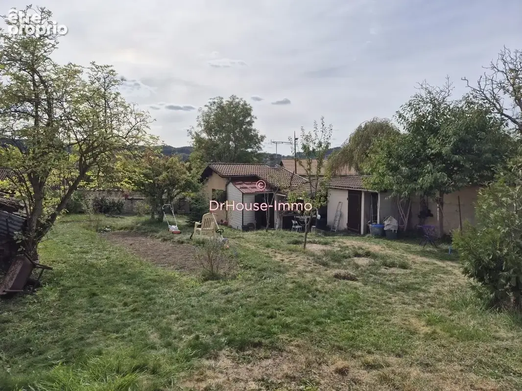 Maison 3 pièces 23 m² à vendre à Cunlhat (63590) - photo 4