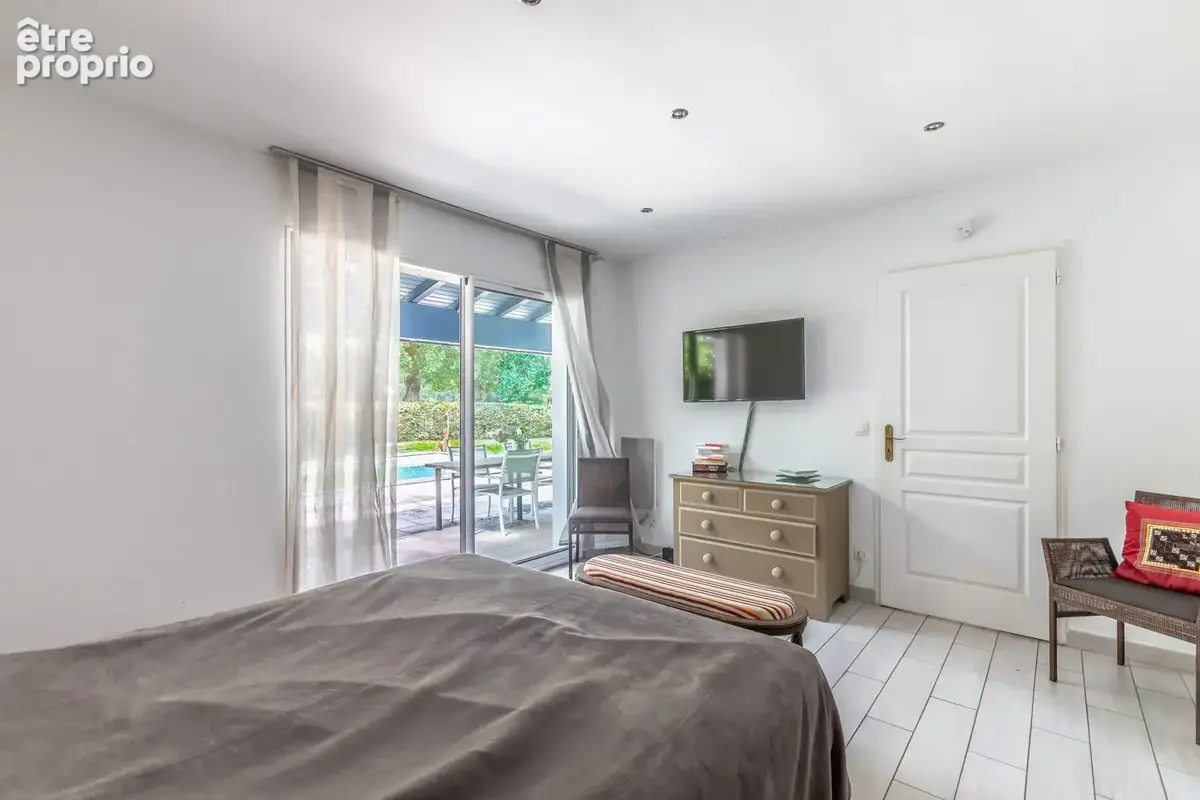 Maison 6 pièces 148 m² à vendre à Bassussarry (64200) - photo 8