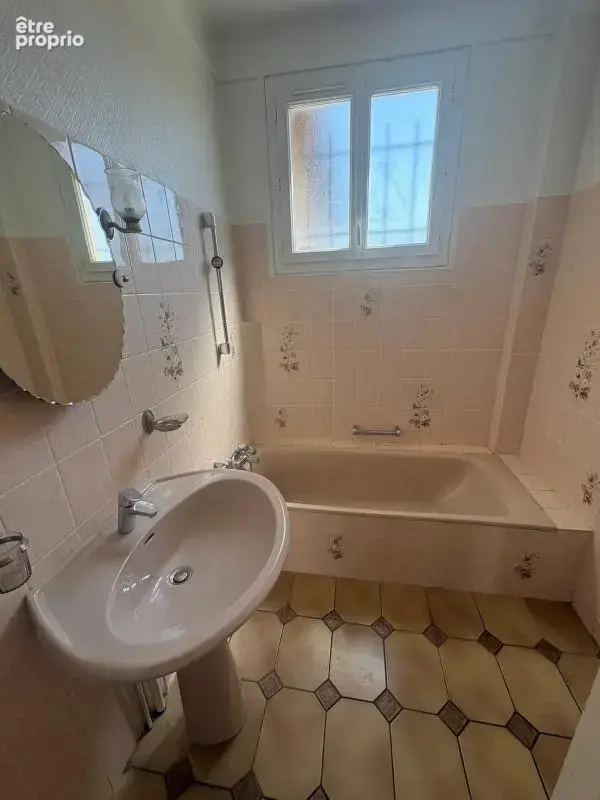 Maison de 5 pièces de 126 m² à Bourges - photo 8