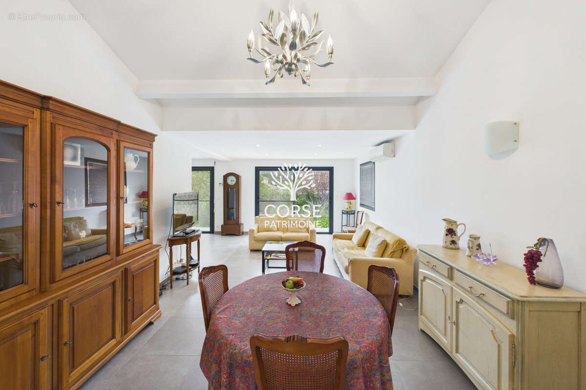 Maison à PORTO-VECCHIO