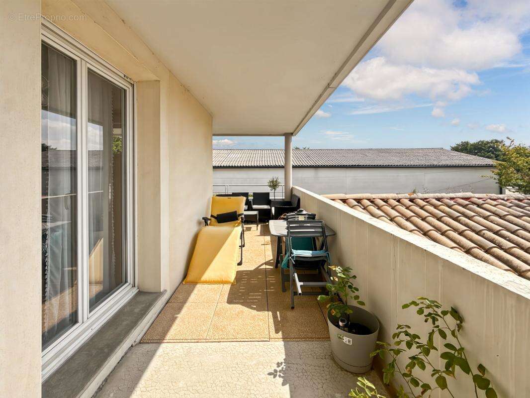 Castelginest – Agréable appartement 3 pièces avec terrasse et deux parkings - photo 5