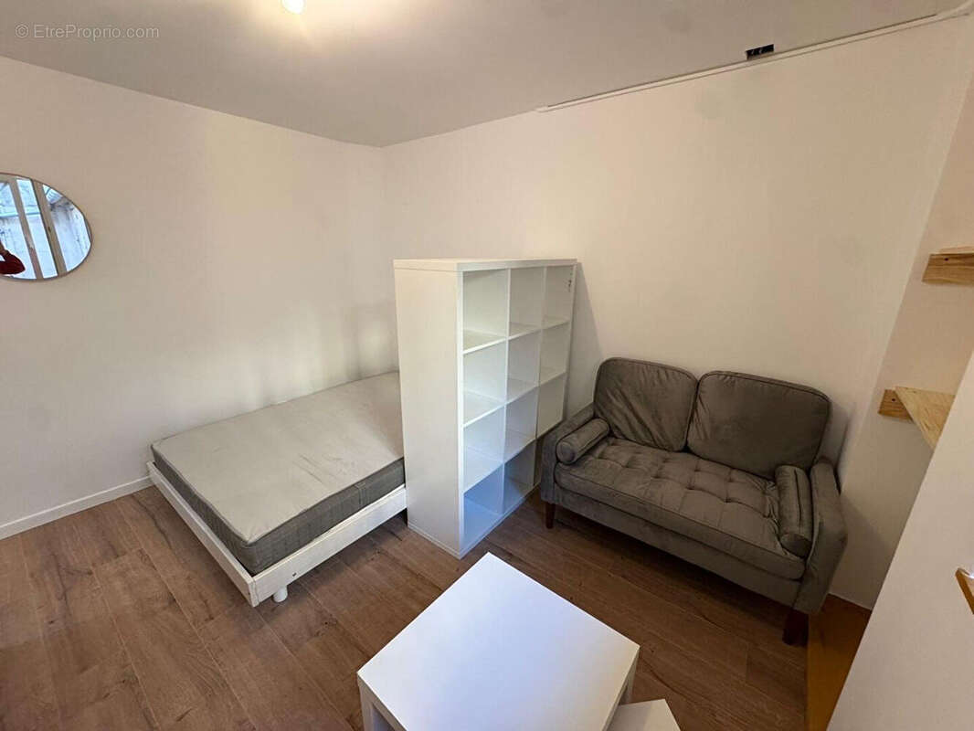 Appartement à LE COTEAU