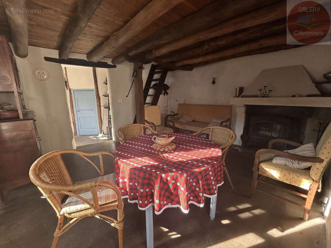 Maison à LES PLANTIERS