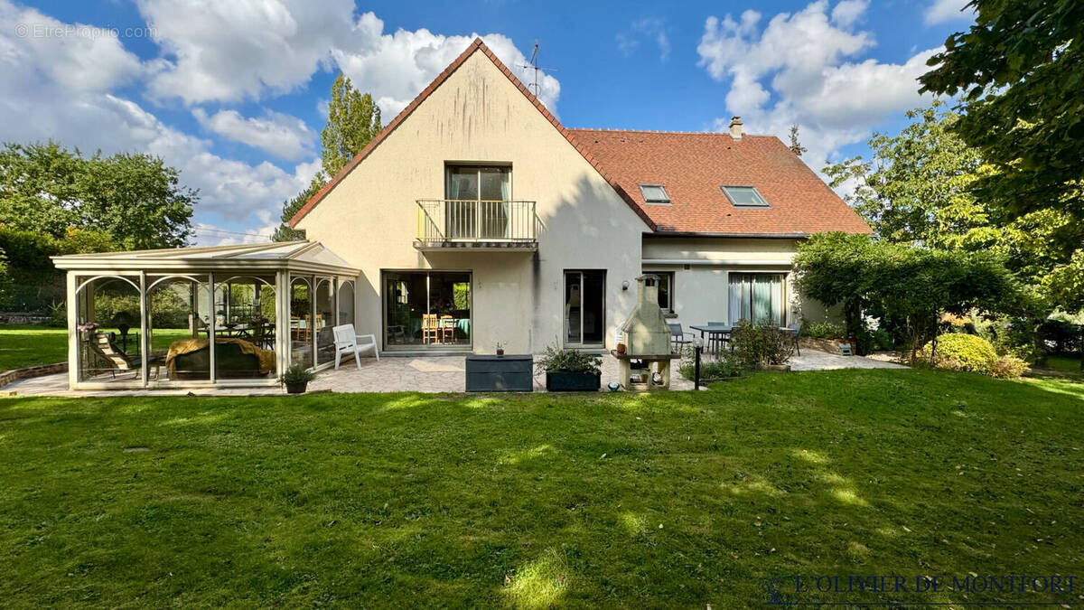 Maison à MONTFORT-L'AMAURY