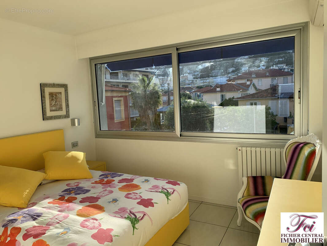 Appartement à ROQUEBRUNE-CAP-MARTIN
