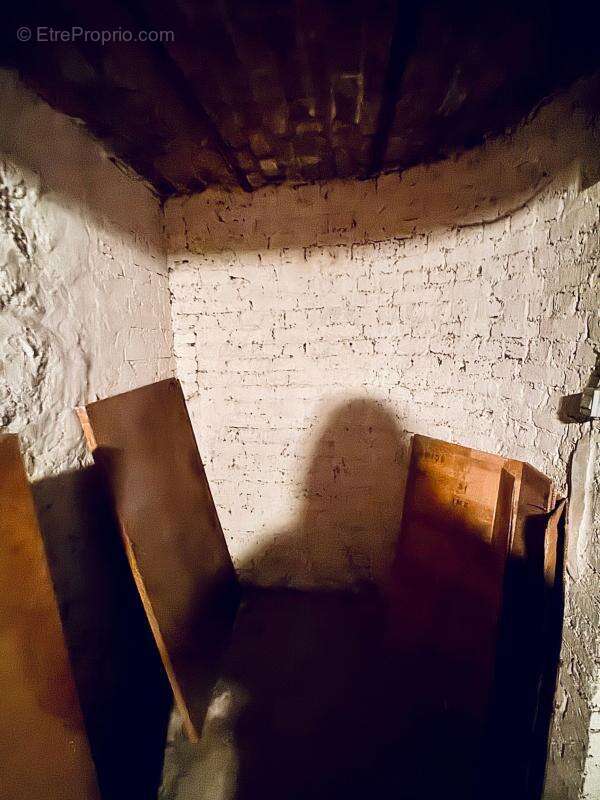 Commerce à PARIS-1E