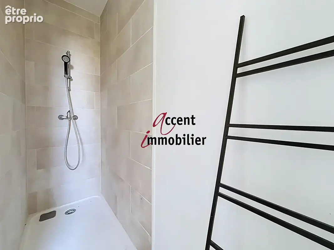 Maison divisée en 2 appartements - Cavaillon -135 m2 - photo 8