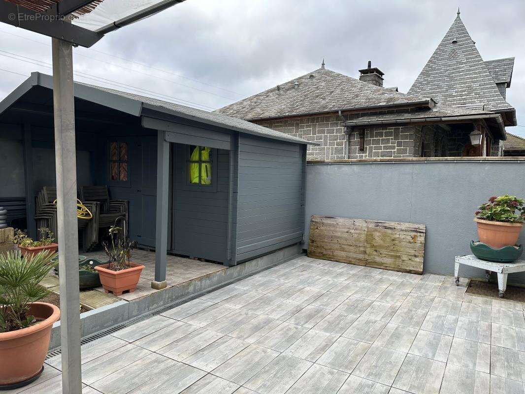 Maison à SAINT-GERMAIN-LES-ARPAJON