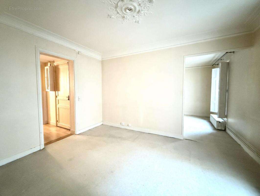 Appartement à PARIS-5E