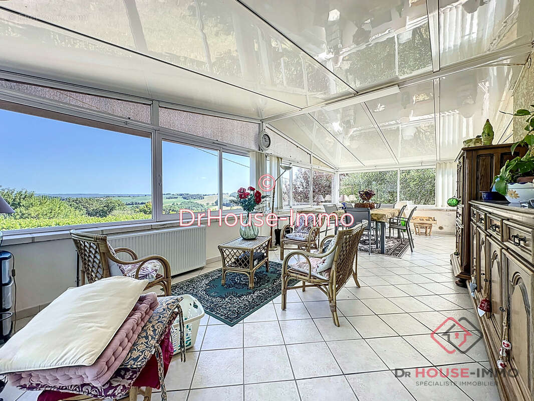 Maison à LEGUILLAC-DE-L&#039;AUCHE