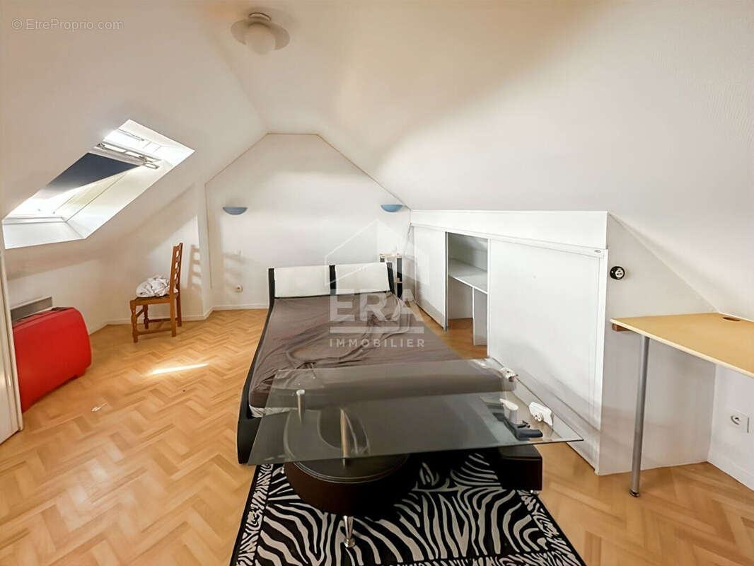 BERRY-AU-BAC Maison individuelle de 120 m² avec jardin, garage et dépendance - photo 7