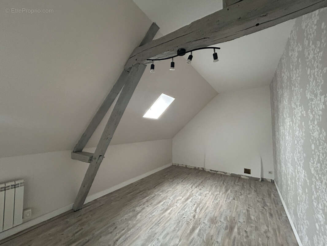 Maison à LE MELE-SUR-SARTHE