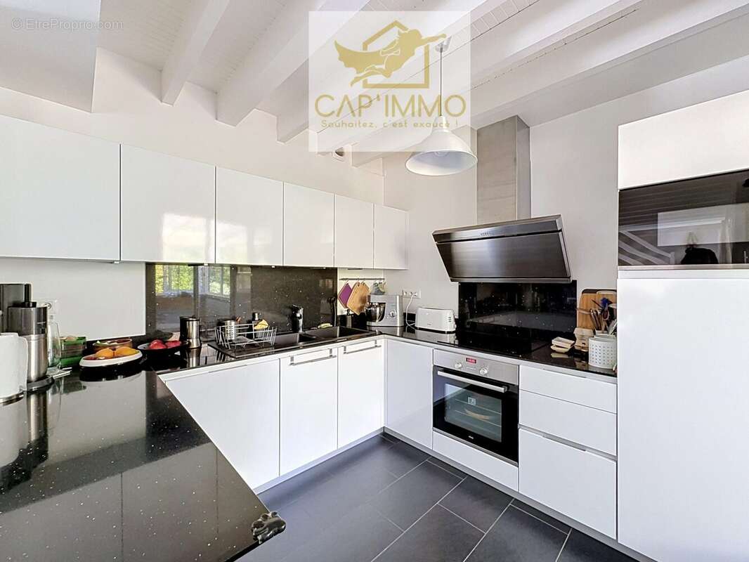 Maison 131 m² à Magny-En-Vexin  - photo 6