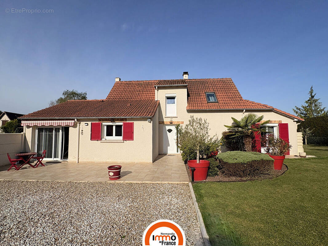 Maison à LA BONNEVILLE-SUR-ITON