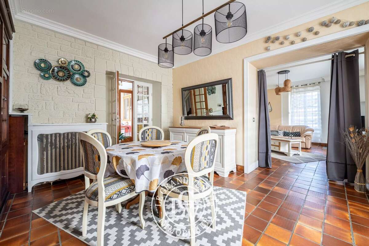 Maison à MILLY-LA-FORET