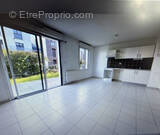 Appartement à BEAUZELLE