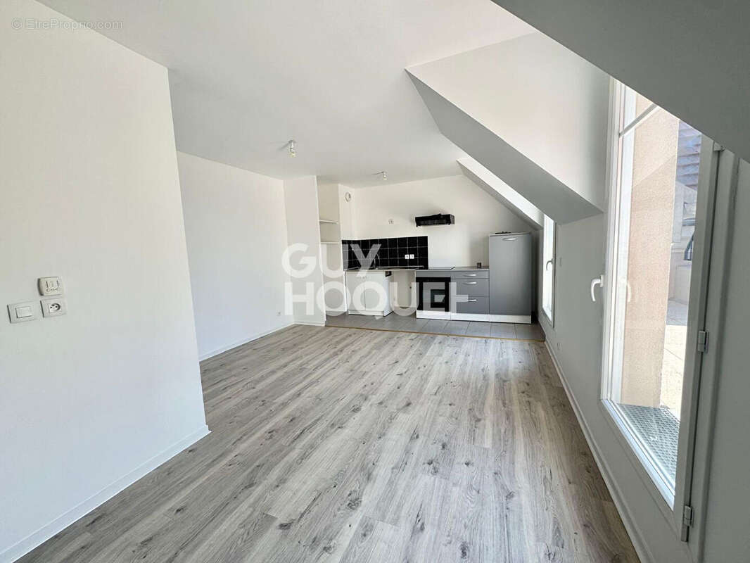 Appartement à LE PLESSIS-PATE