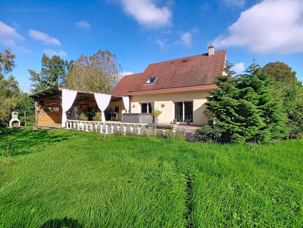 Maison à VILLERS-BOCAGE