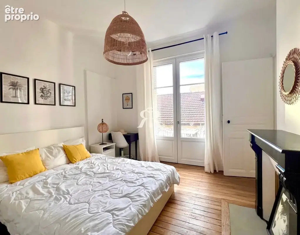 Appartement T4 de Standing - 93 m2 - Vichy - photo 6