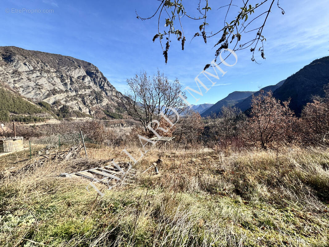 Terrain à TALLARD