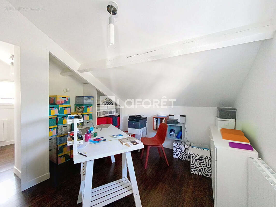 Maison à VERNEUIL-SUR-SEINE