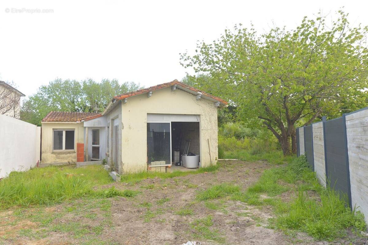 Maison à SAINT-GEORGES-DE-DIDONNE