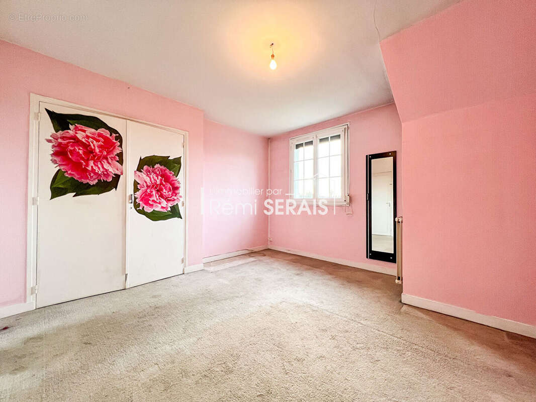 Maison à CONDE-SUR-NOIREAU