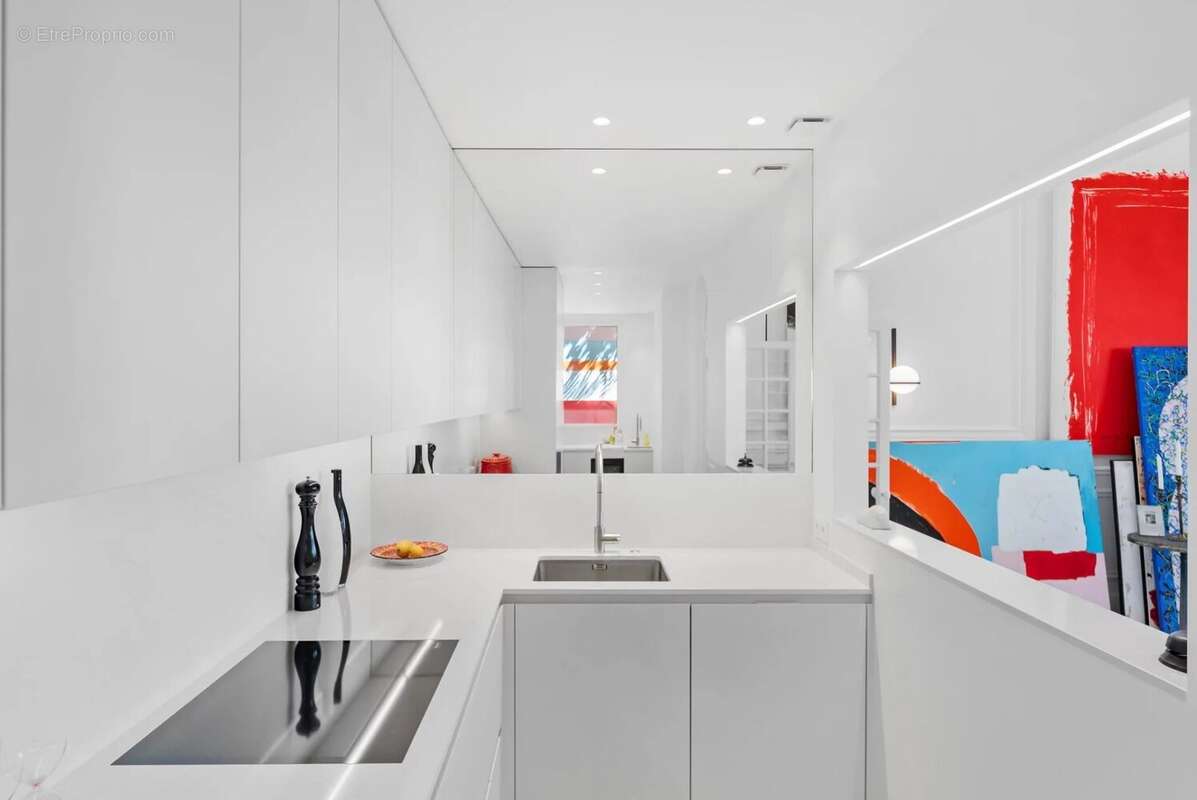 Proche mer - batisse historique - appartement de 245m² - parking collectif - photo 12