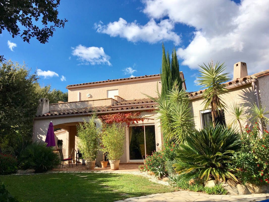 Maison à LAROQUE-DES-ALBERES