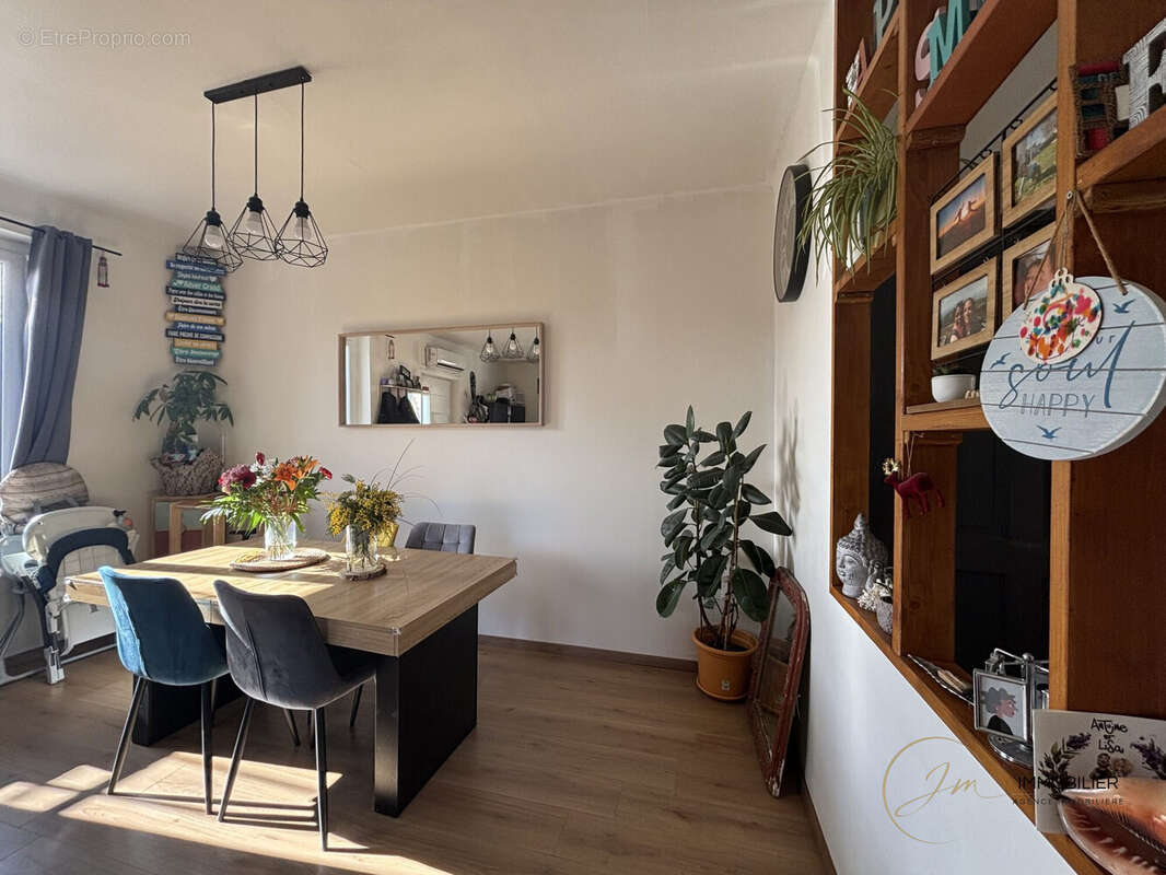 Appartement à GANGES