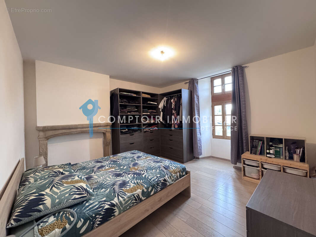 Maison de village T4 avec terrain + 160m2 à rénover - photo 6