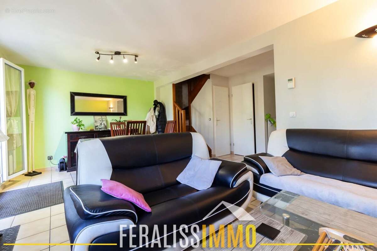 Maison à COURDIMANCHE