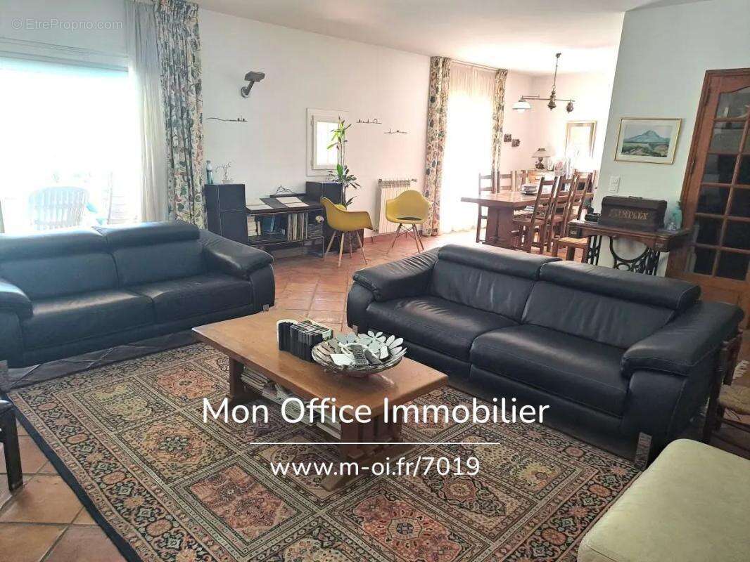 Maison à MEYREUIL