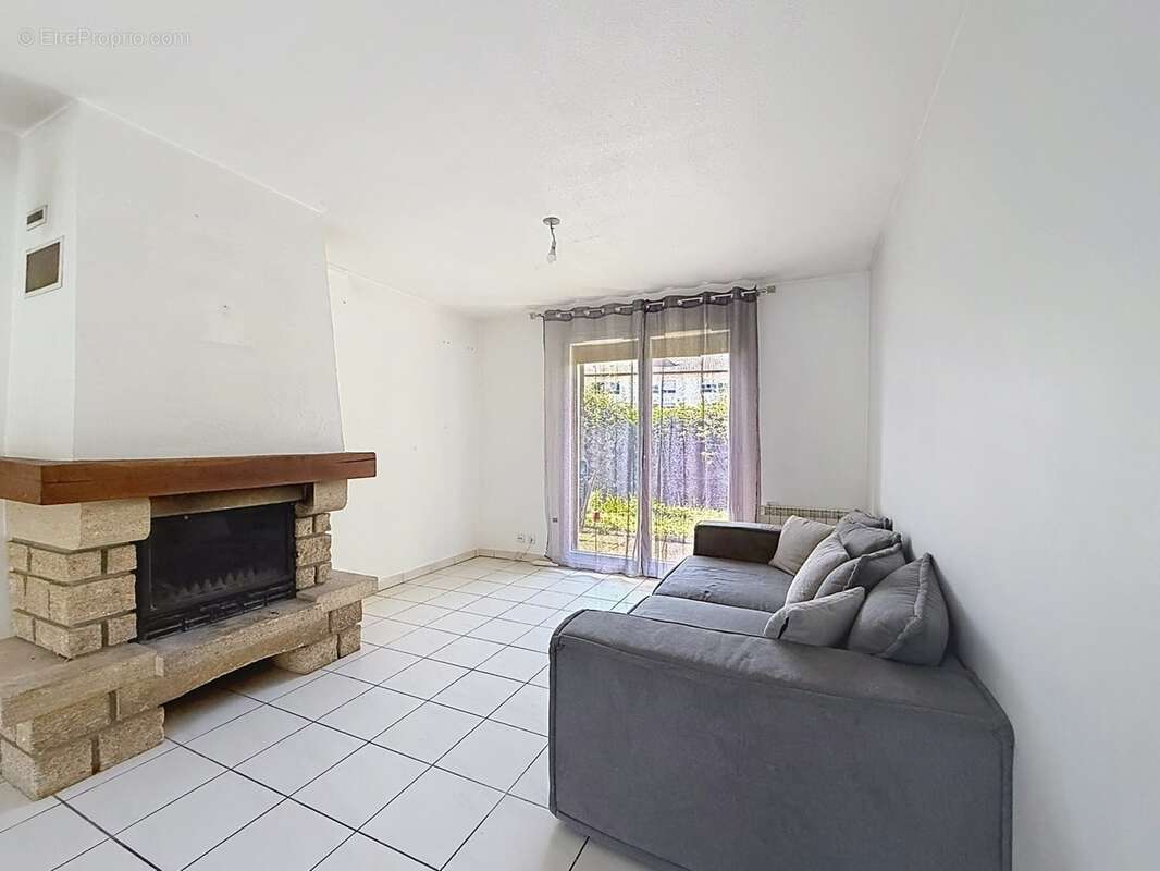 Appartement à vendre 4 pièces VILLE LA GRAND (74) - photo 3