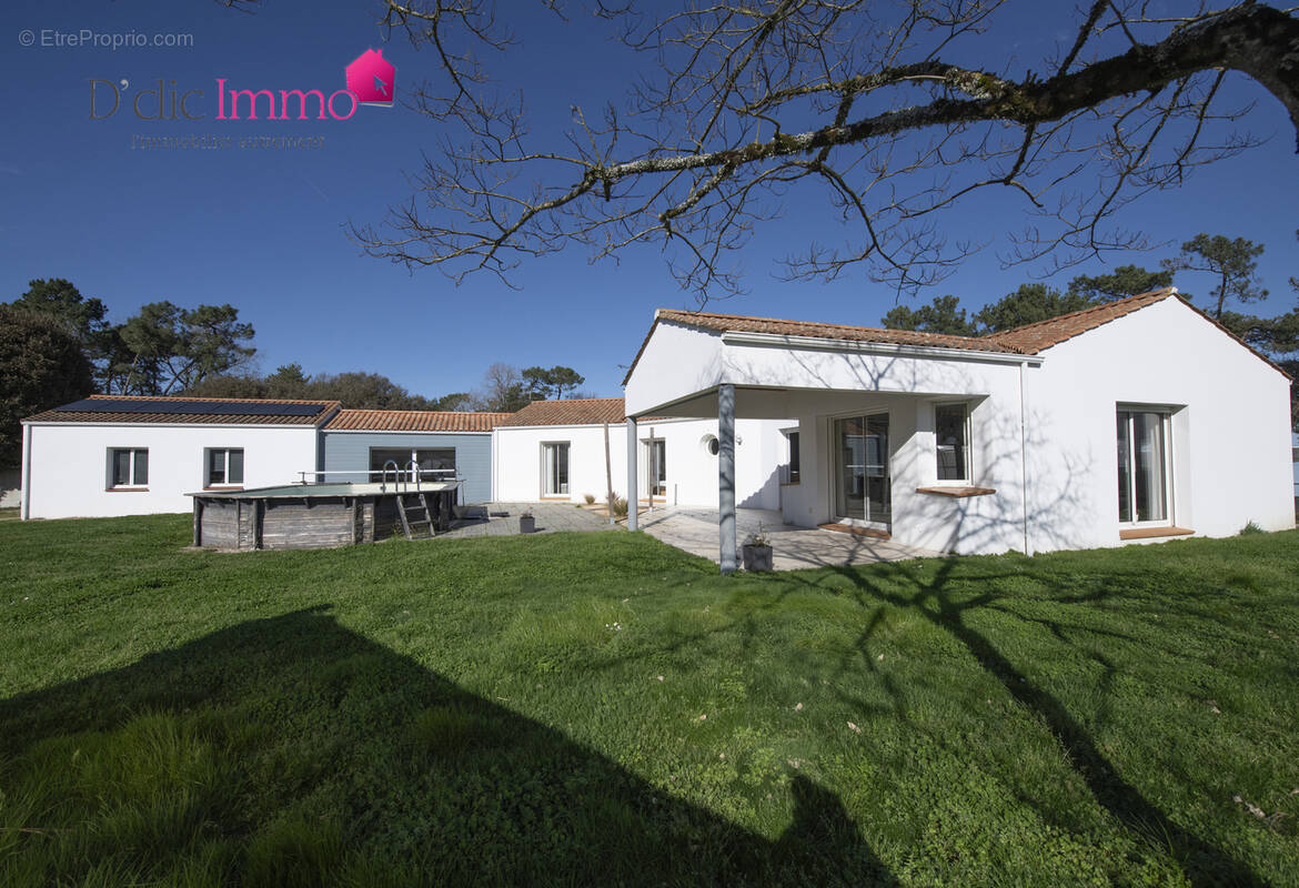 Maison à SAINT-HILAIRE-DE-RIEZ