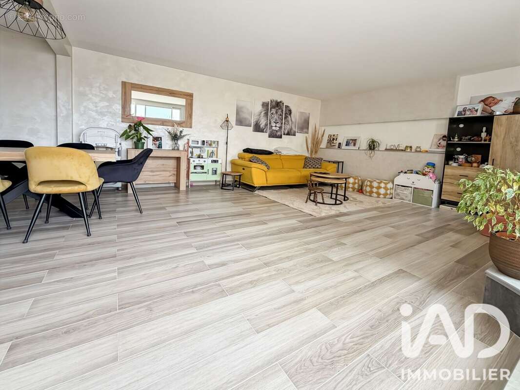 Appartement 87 m² à Champs-Sur-Marne  - photo 4