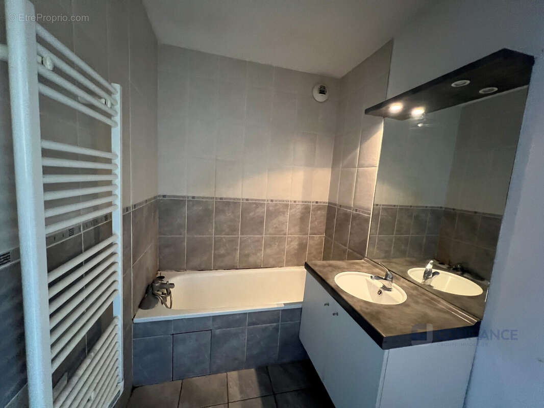 Appartement à VENISSIEUX