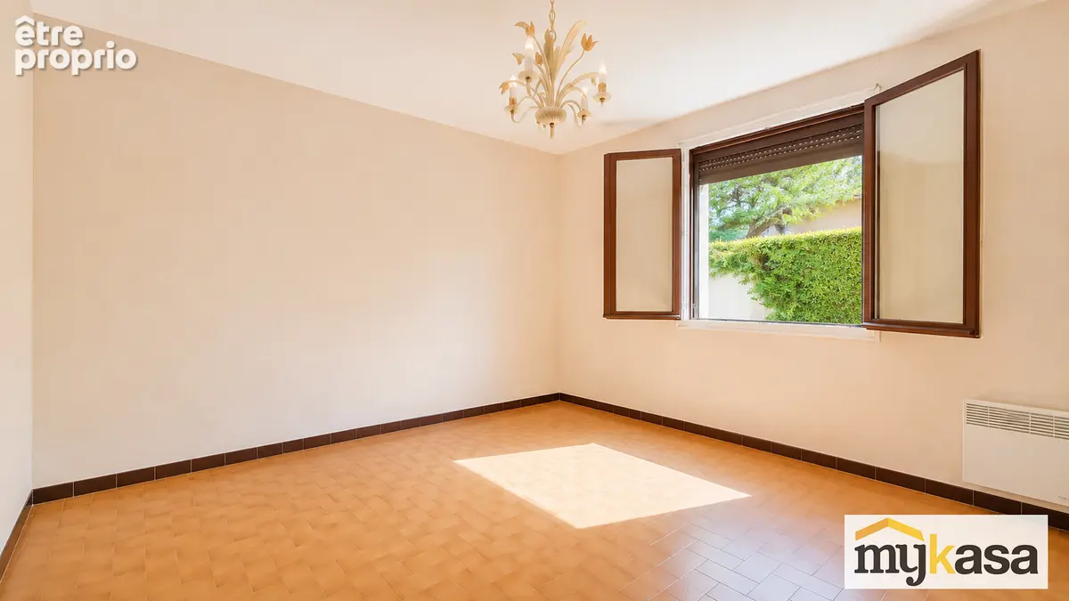 Maison T4 de plain-pied avec jardin, garage et véranda - Martigues Saint-Jean - photo 11