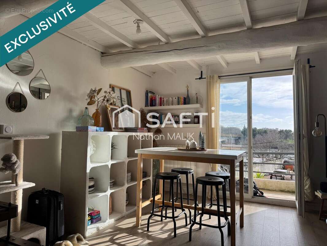 Photo 7 - Appartement à VILLENEUVE-LES-AVIGNON